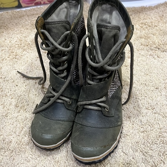 Olive Boots - Picture 2 of 5
